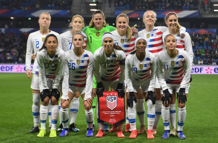 <p>Selección femenina de fútbol de EE.UU.</p>