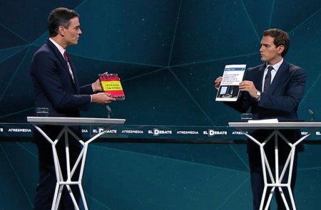 <p>Pedro Sánchez y Alberto Carlos Rivera durante el debate, el 23 de abril de 2019.</p>