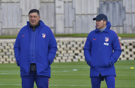 <p>Germán Burgos y Simeone durante un entrenamiento.</p>