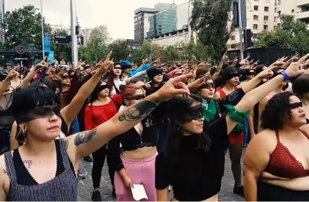 <p>Performance de Las Tesis en Santiago de Chile con motivo del Día Internacional contra la Violencia de Género el 25 de noviembre de 2019.</p>