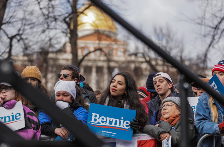 <p>Seguidores de Bernie Sanders en su mitin de Boston el pasado 29 de febrero.</p>