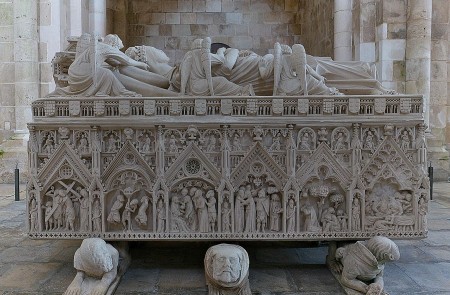 <p>Sepulcro de Inés de Castro en el monasterio de Alcobaça.</p>
