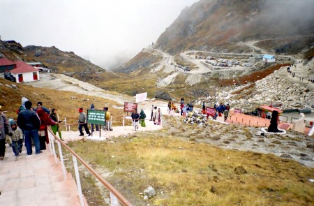 <p>Paso fronterizo de Nathu La en el Himalaya. Conecta el estado indio de Sikkim con la Región Autónoma del Tíbet en China.</p>