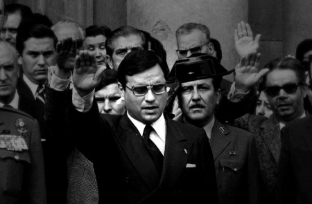 <p>Rodolfo Martín Villa, cuando era gobernador civil de Barcelona (1975).</p>