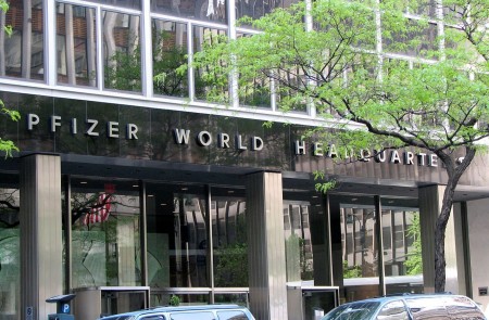<p>Sede central de Pfizer en Nueva York.</p>