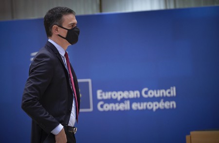 <p>Pedro Sánchez acude a una reunión del Consejo Europeo (octubre, 2020).</p>