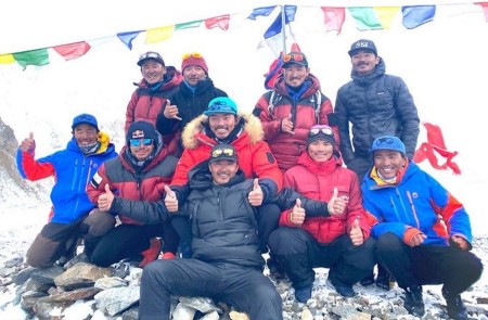 <p>Los 10 nepalíes que lograron la ascensión.</p>