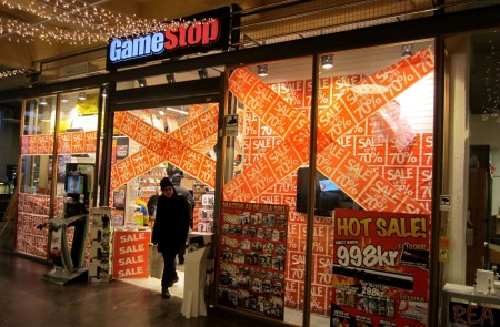 <p>Tienda de juegos GameStop en Umeå (Suecia) en 2011.</p>