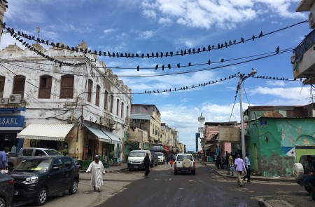 <p>Céntrica calle de la ciudad de Yibuti, capital del país homónimo.</p>
