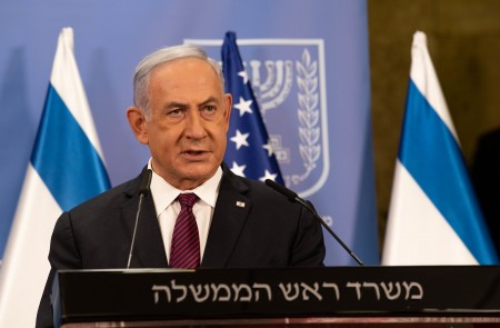 <p>Benjamin Netanyahu en una rueda de prensa junto al secretario de Defensa estadounidense en Washington. / <strong>Staff Sgt. Jack Sanders</strong></p>