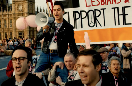 <p>Imagen del trailer de la película <em>Pride</em> (2014).</p>