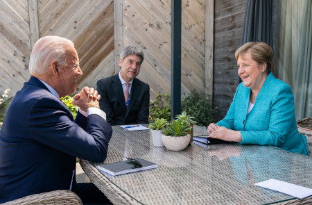<p>El presidente de EE.UU. Joe Biden en una reunión con la canciller Angela Merkel este verano. </p>