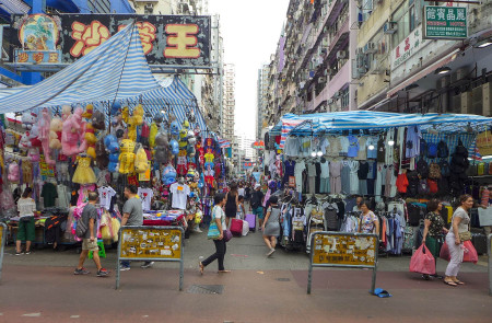 <p>Ladies Market, en Hong Kong.</p>