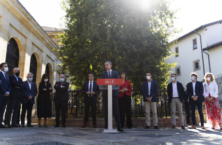 <p>El expresidente Zapatero participa en un acto del PSE para conmemorar los 10 años sin ETA en Gernika.</p>