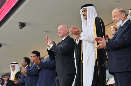 <p>El presidente de la FIFA, Gianni Infantino, junto al emir de Catar, el jeque Tamim bin Hamad Al Thani.</p>