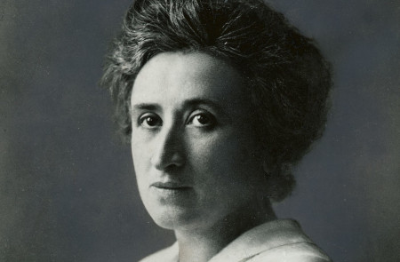 <p>Retrato de Rosa Luxemburgo.</p>
