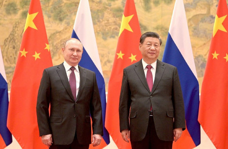 <p>El presidente de Rusia, Vladimir Putin y el de China, Xi Jinping, durante su encuentro en Pekín en febrero de 2022.</p>