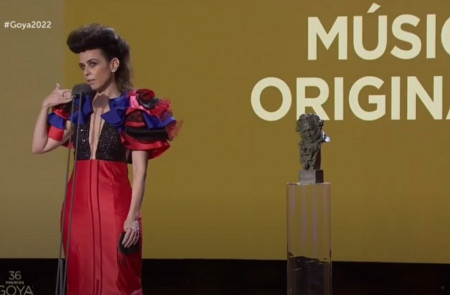 <p>Zeltia Montes agradece el Goya a la Mejor Música Original.</p>