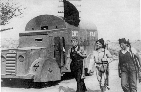 <p>Milicianas de la Columna Durruti en 1936, durante la Guerra Civil.</p>
