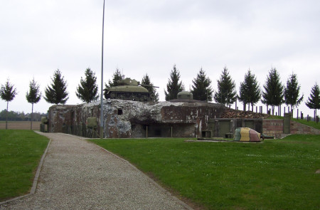 <p>Entrada a la fortaleza Esch en la Línea Maginot. </p>