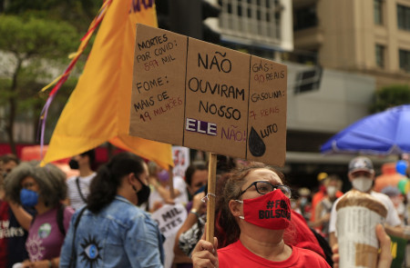 <p>Protesta contra Bolsonaro en Brasil en octubre. </p>
