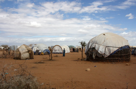 <p>Un campamento de refugiados en Dadaab (Kenia) durante la sequía de 2011 en el Cuerno de África.</p>