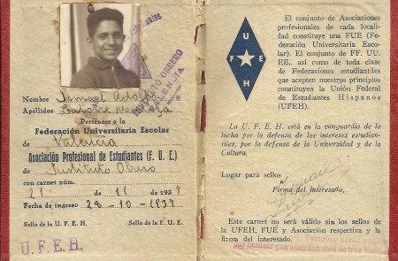 <p>Carnet de la FUE de 1937. </p>