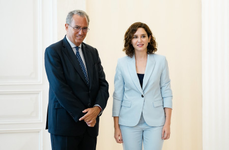 <p>Enrique Ossorio e Isabel Díaz Ayuso, durante la toma de posesión del vicepresidente y consejero de Educación y Universidades.</p>