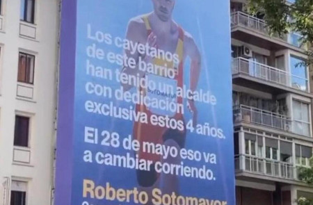 <p><em>El polémico cartel de Podemos en el barrio de Salamanca (Madrid). </em>/ <strong>Twitter</strong></p>