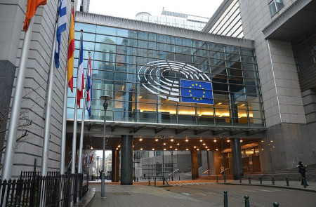 <p>Edificio del Parlamento Europeo Bruselas. / <strong>Wikimedia Commons</strong></p>