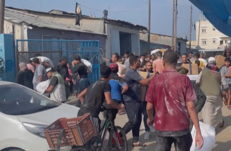 <p>Miles de gazatíes salen cada día a buscar comida y agua. / <strong>Euronews</strong></p>