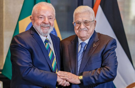 <p>Lula da Silva y Mahmoud Abbas, presidentes de Brasil y Palestina, durante su reunión en la Asamblea General de la ONU. Septiembre de 2023. / <strong>Instagram (@fepal_brasil)</strong></p>