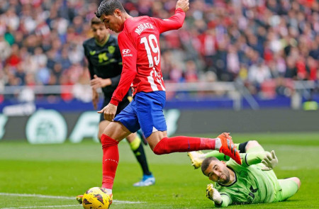 <p>Morata dispara a portería para hacer el 1-0. <strong>/ Ángel Gutiérrez (Atlético de Madrid)</strong></p>