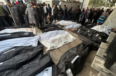 <p>Al menos 200 personas murieron en Rafah por los ataques israelíes la noche del 11 de febrero. / <strong>Quds News Network</strong></p>