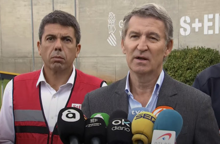 <p>Alberto Núñez Feijóo y Carlos Mazón durante la rueda de prensa en Valencia. / <strong>Youtube</strong></p>