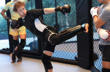 <p>Mark Zuckerberg practicando artes marciales. / <strong>Instagram (@zuck)</strong></p>