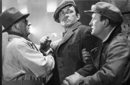 <p>Imagen de la película <em>El delator</em> (1935), de John Ford, con la que este ganó su primer Oscar.</p>