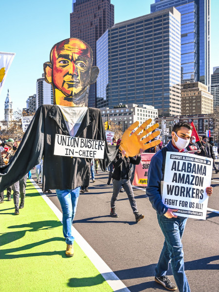 <p>Protestas de los trabajadores de Amazon en Boston (EE.UU.) el pasado mes de marzo.</p>