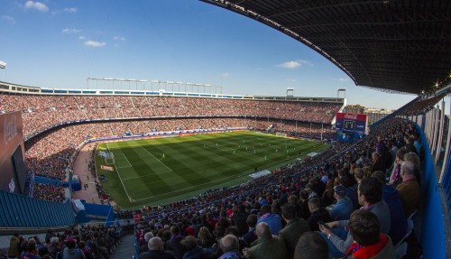 <p>El estadio Vicente Calderón, lleno, durante el partido contra el FC Barcelona. </p>
