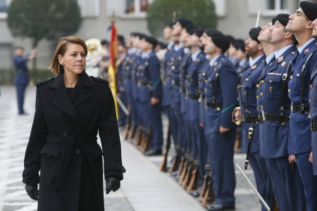 <p>La ministra de Defensa, Maria Dolores de Cospedal, en una reunión del Consejo Superior del Ejército del Aire. Diciembre, 2016. </p>