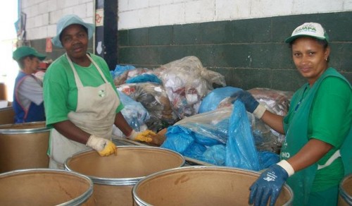 <p>Trabajadoras de la cooperativa de reciclaje Cooper Regiao. </p>
