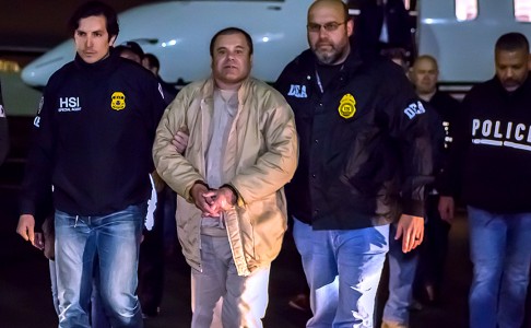 <p>Entrega a Estados Unidos del narcotraficante Chapo Guzmán, en enero de 2017.</p>