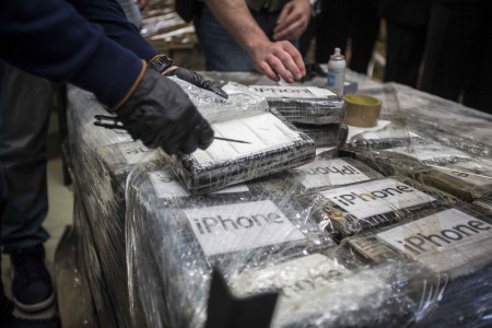 <p>Incautación del mayor alijo de cocaína prendido en un contenedor en Europa en el Puerto de Algeciras. 25 de abril de 2018. </p>