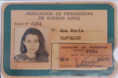 <p>Carné de periodista en Buenos Aires de Ana Basualdo.</p>