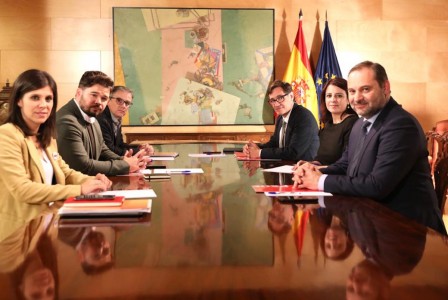 <p>Segunda reunión de los equipos de PSOE y PSC con ERC.</p>