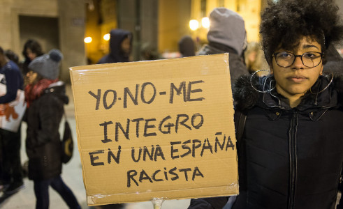 <p>Manifestación en Zaragoza contra el racismo y la xenofobia, 21 de marzo de 2018. / <strong>Pablo Ibañez (AraInfo)</strong></p>