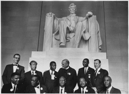 <p>Los líderes de la Marcha a Washington de 1963 posan en el Memorial de Lincoln.</p>