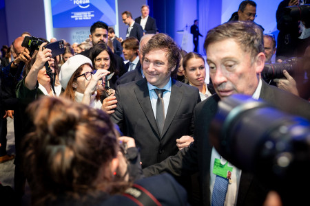 <p>Javier Milei en el foro de Davos, Suiza, el pasado 17 de enero. / <strong>Benedikt von Loebell</strong></p>