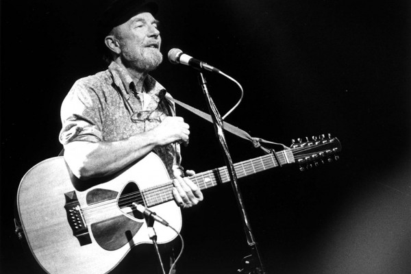 Pete Seeger en 1986. (JOSÉ SCHWARZ)