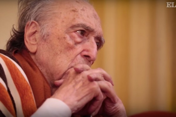<p>Imagen de Sánchez Ferlosio dos días antes de cumplir 90 años, tomada de un vídeo de El País. </p>